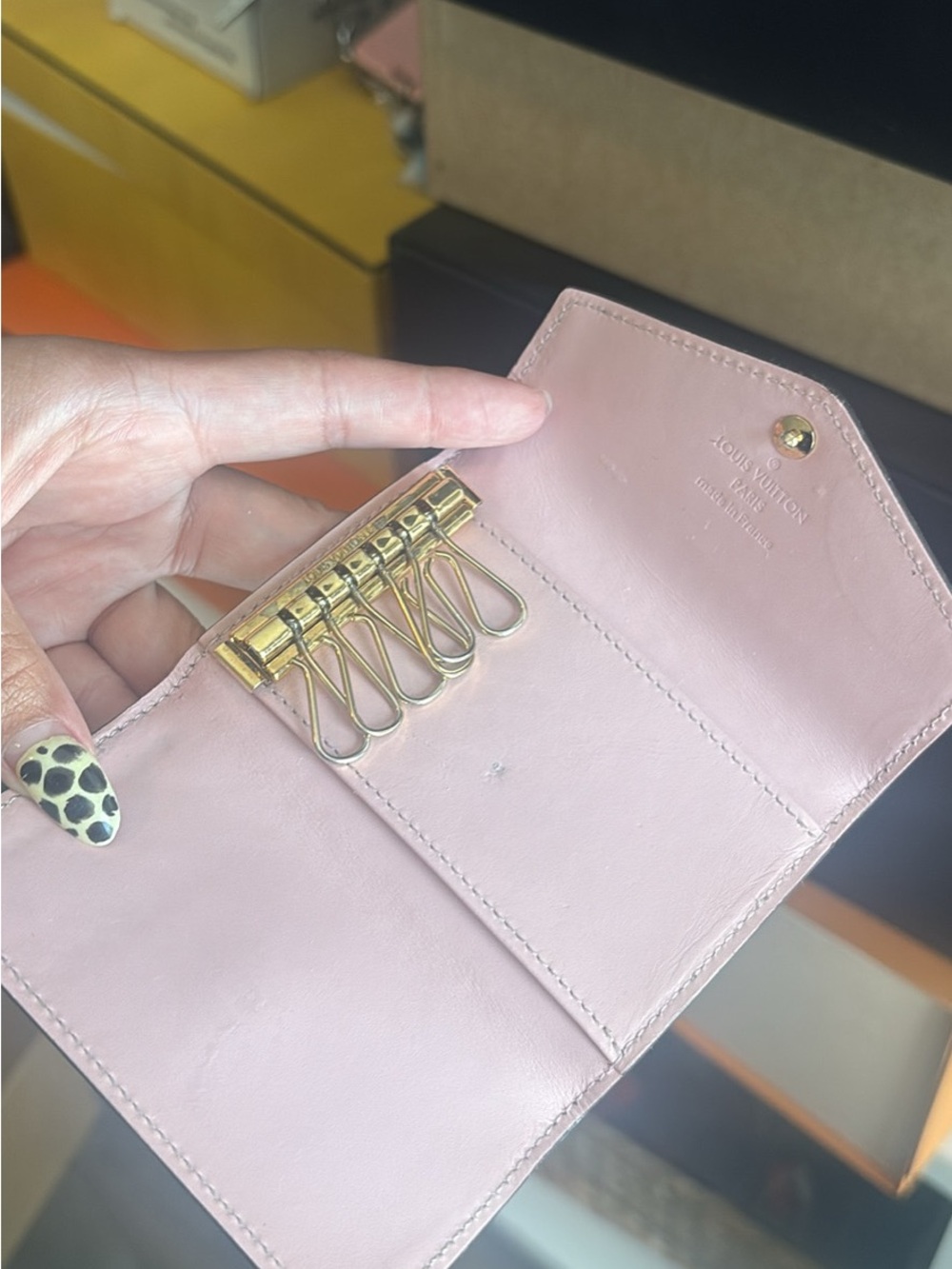 Louis Vuitton Vernis rose ballerine - Picture 3 of 5